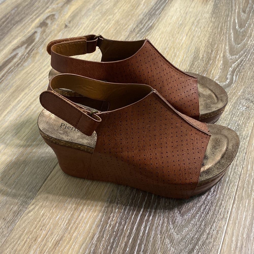 Brown Wedges - like New condition